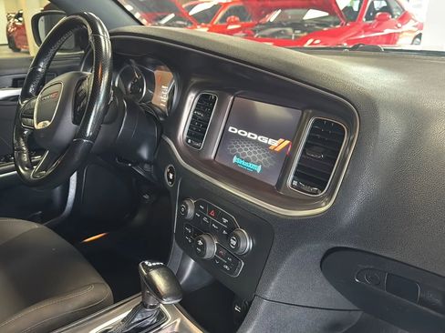 Used 2021 Dodge Charger R/T RWD image 12