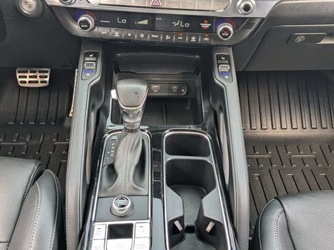 Used 2024 Kia Telluride SX FWD image 16