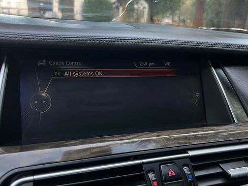 Used 2013 BMW 750Li 750Li Sedan 4D image 21