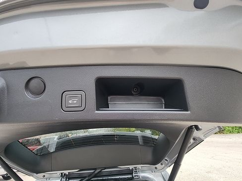 New 2026 Chevrolet Equinox RS w/ Convenience Package III image 33