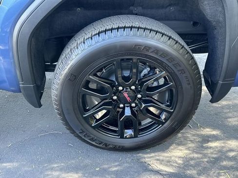 New 2026 GMC Sierra 1500 Elevation w/ Elevation Premium Package AWD/4WD image 33