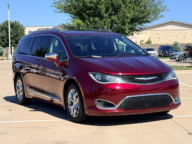 Used 2018 Chrysler Pacifica Limited FWD image 8