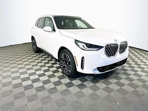 Used 2026 BMW X3 xDrive30i w/ Premium Package AWD/4WD image 2