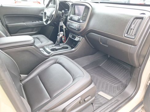 Used 2022 GMC Canyon AT4 AWD/4WD image 32