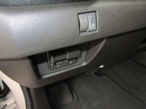 New 2026 GMC Canyon AT4 image 25