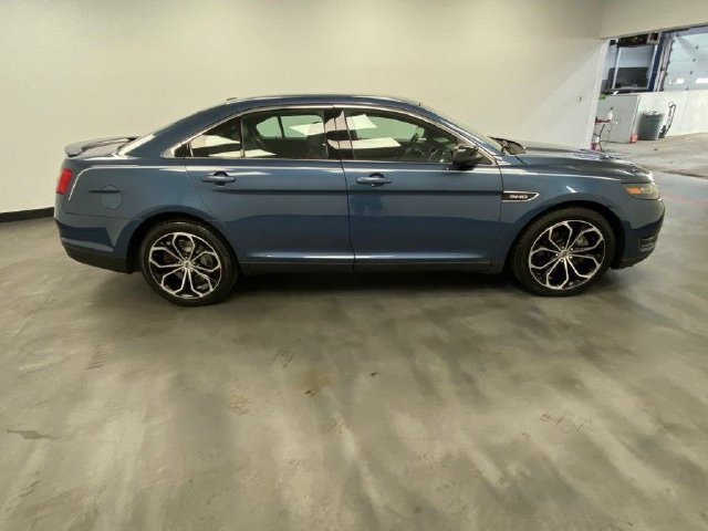 Used 2018 Ford Taurus SHO AWD/4WD image 8
