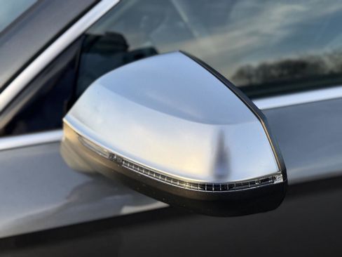 Used 2018 Audi SQ5 Prestige image 18