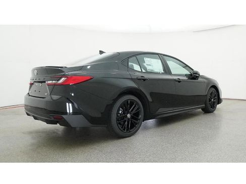 New 2026 Toyota Camry SE image 25