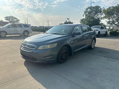 Used 2010 Ford Taurus SEL FWD image 5