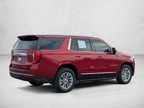 Used 2023 GMC Yukon SLT w/ SLT Premium Package image 5