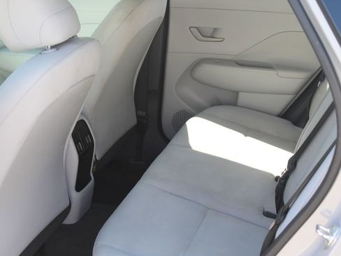 Used 2024 Hyundai Kona SEL AWD/4WD image 18