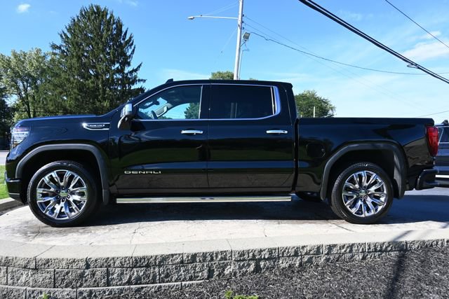 Used 2023 GMC Sierra 1500 Denali w/ Denali Reserve Package AWD/4WD image 8