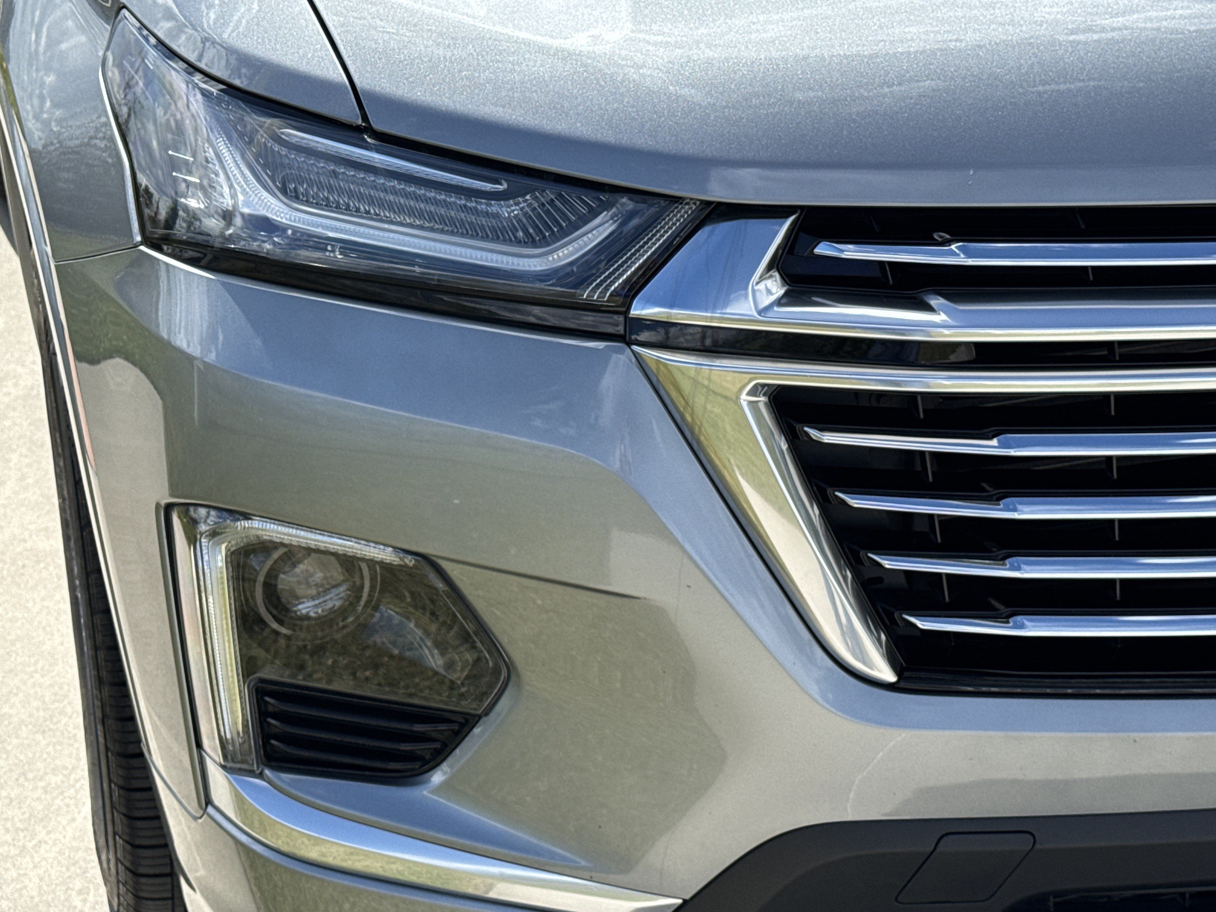 Used 2023 Chevrolet Traverse Premier AWD/4WD image 10