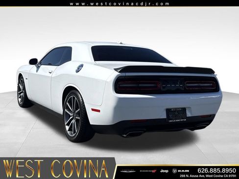 Used 2023 Dodge Challenger R/T RWD image 8