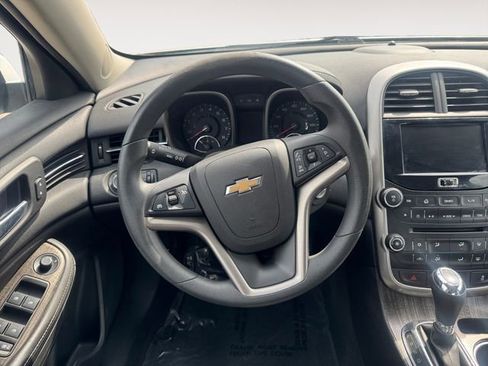 Used 2014 Chevrolet Malibu LT image 12