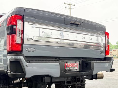 Used 2024 Ford F250 Platinum AWD/4WD image 9