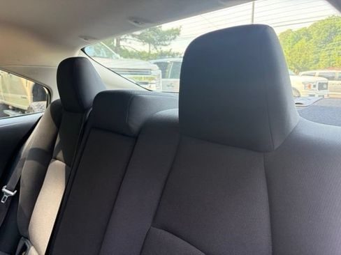 Used 2024 Toyota Corolla LE FWD image 13