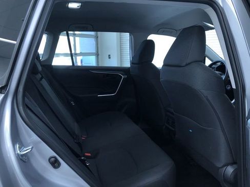 Certified 2025 Toyota RAV4 LE image 21