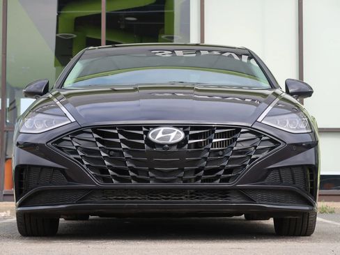 Used 2023 Hyundai Sonata Limited w/ Cargo Package image 3