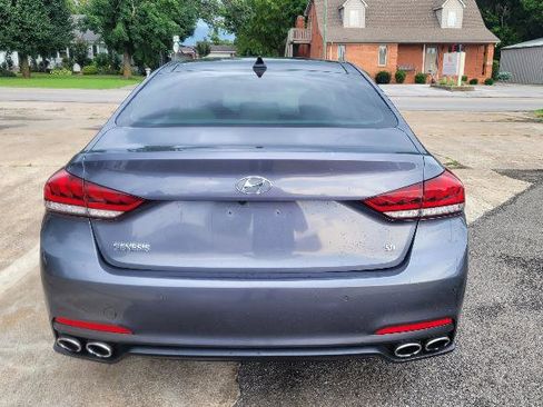 Used 2015 Hyundai Genesis 5.0 w/ Option Group 05 image 8