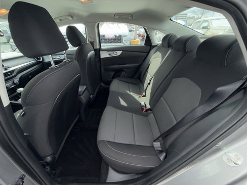 Used 2023 Kia Forte LXS w/ LXS Technology Package image 23