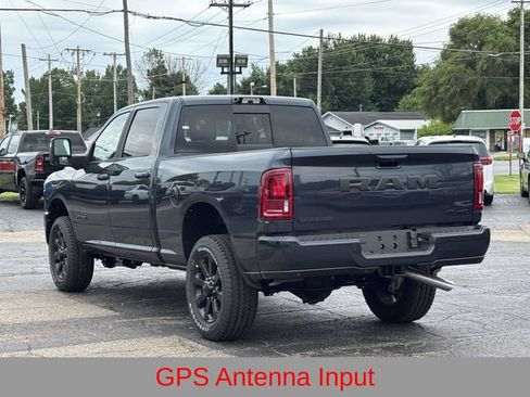 New 2026 RAM 2500 Laramie AWD/4WD image 11