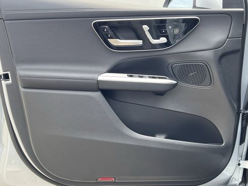 New 2025 Mercedes-Benz GLC 350e 4MATIC image 19