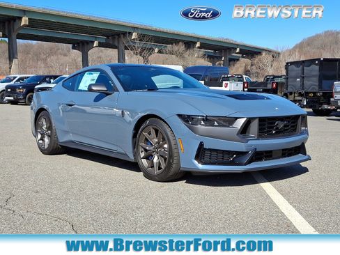 New 2025 Ford Mustang Dark Horse image 1
