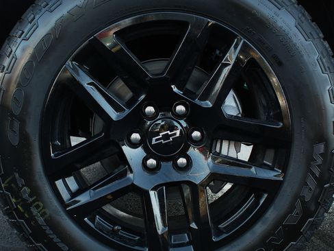 New 2026 Chevrolet Silverado 1500 Custom w/ Turbomax Blackout Package image 11