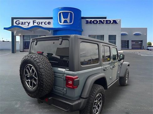 Used 2024 Jeep Wrangler Unlimited Rubicon w/ Safety Group image 2