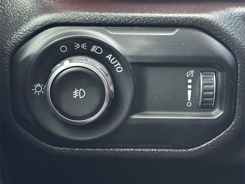 Used 2023 Jeep Wrangler Rubicon w/ Cold Weather Group image 31