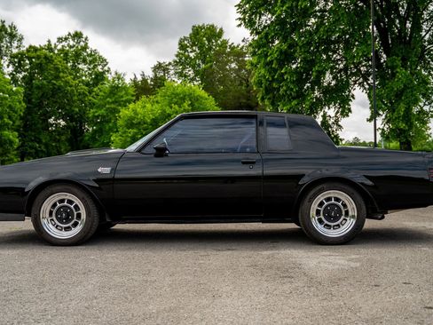 Used 1987 Buick Regal Coupe RWD image 9