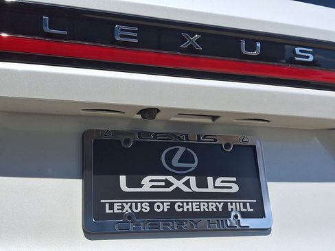 New 2026 Lexus TX 500h AWD image 17