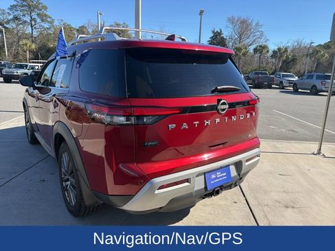Used 2022 Nissan Pathfinder SL w/ SL Premium Package image 5