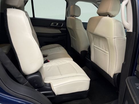 Used 2017 Ford Explorer Platinum AWD/4WD image 19