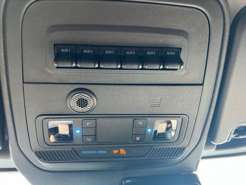 Used 2024 Ford Bronco Wildtrak AWD/4WD image 26