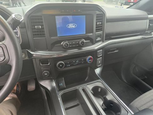 Used 2021 Ford F150 XL w/ STX Appearance Package RWD image 9