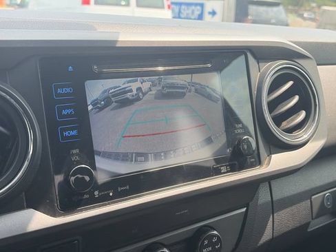 Used 2019 Toyota Tacoma TRD Off-Road AWD/4WD image 19