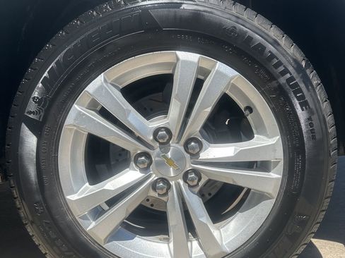 Used 2015 Chevrolet Equinox LT FWD image 25