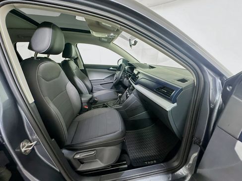 Used 2022 Volkswagen Taos SE w/ Panoramic Sunroof Package FWD image 29
