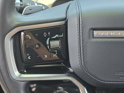 Certified 2022 Land Rover Range Rover Velar R-Dynamic S AWD/4WD image 17