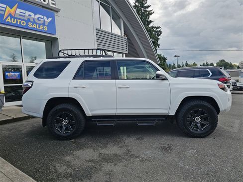 Used 2022 Toyota 4Runner Trail Special Edition image 39