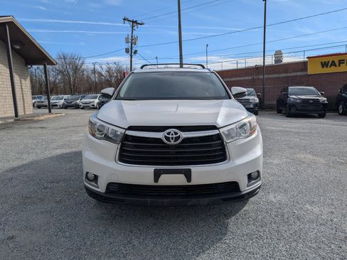 Used 2015 Toyota Highlander Limited image 2