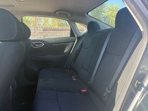 Used 2019 Nissan Sentra SV w/ Special Edition Package FWD image 8