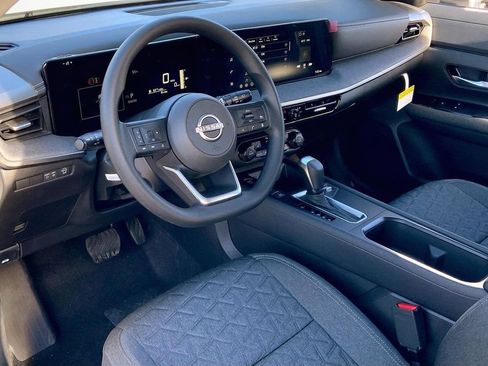 New 2026 Nissan Kicks SV w/ SV Premium Package FWD image 8