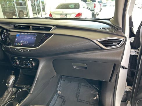 Used 2022 Buick Encore GX Select FWD image 23
