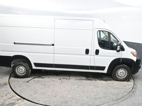 Used 2024 RAM ProMaster 2500 w/ Convenience Group FWD image 29
