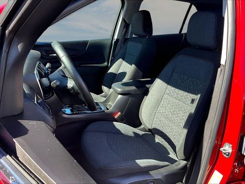 Used 2023 Chevrolet Equinox LT image 13