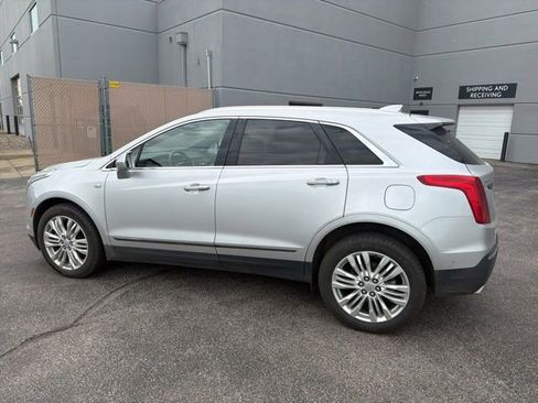 Used 2018 Cadillac XT5 Premium Luxury w/ Driver Assist Package AWD/4WD image 5