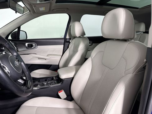 Used 2021 Kia Sorento SX FWD image 4